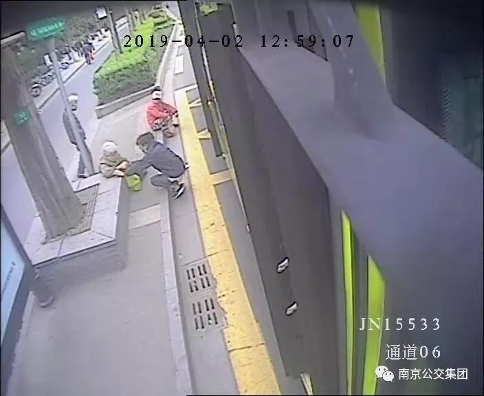 1554684746650258.jpg 640.webp.jpg