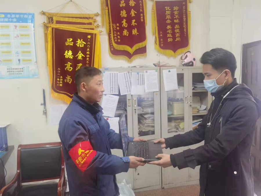 2b093182194e46364affe12de9e9408.jpg 2b093182194e46364affe12de9e9408.jpg