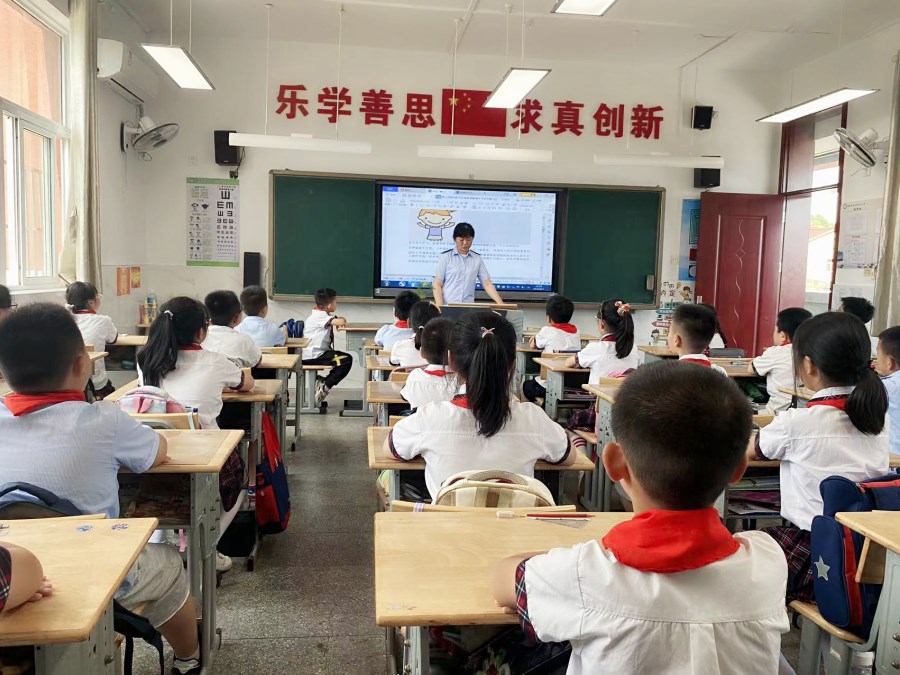 edc092db26efc42bedaecb0cec1c399.jpg edc092db26efc42bedaecb0cec1c399.jpg