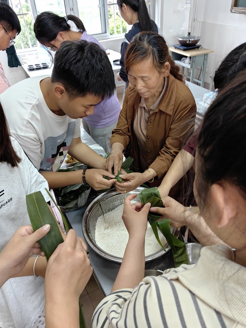 8cf64872cd4b370974a5ee700aad561.jpg 8cf64872cd4b370974a5ee700aad561.jpg